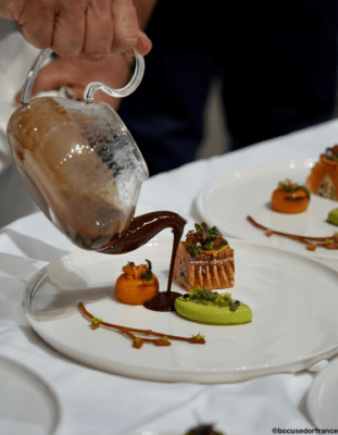 Le plat servi par la team Edouard Loubet au Bocuse d'Or France 2023